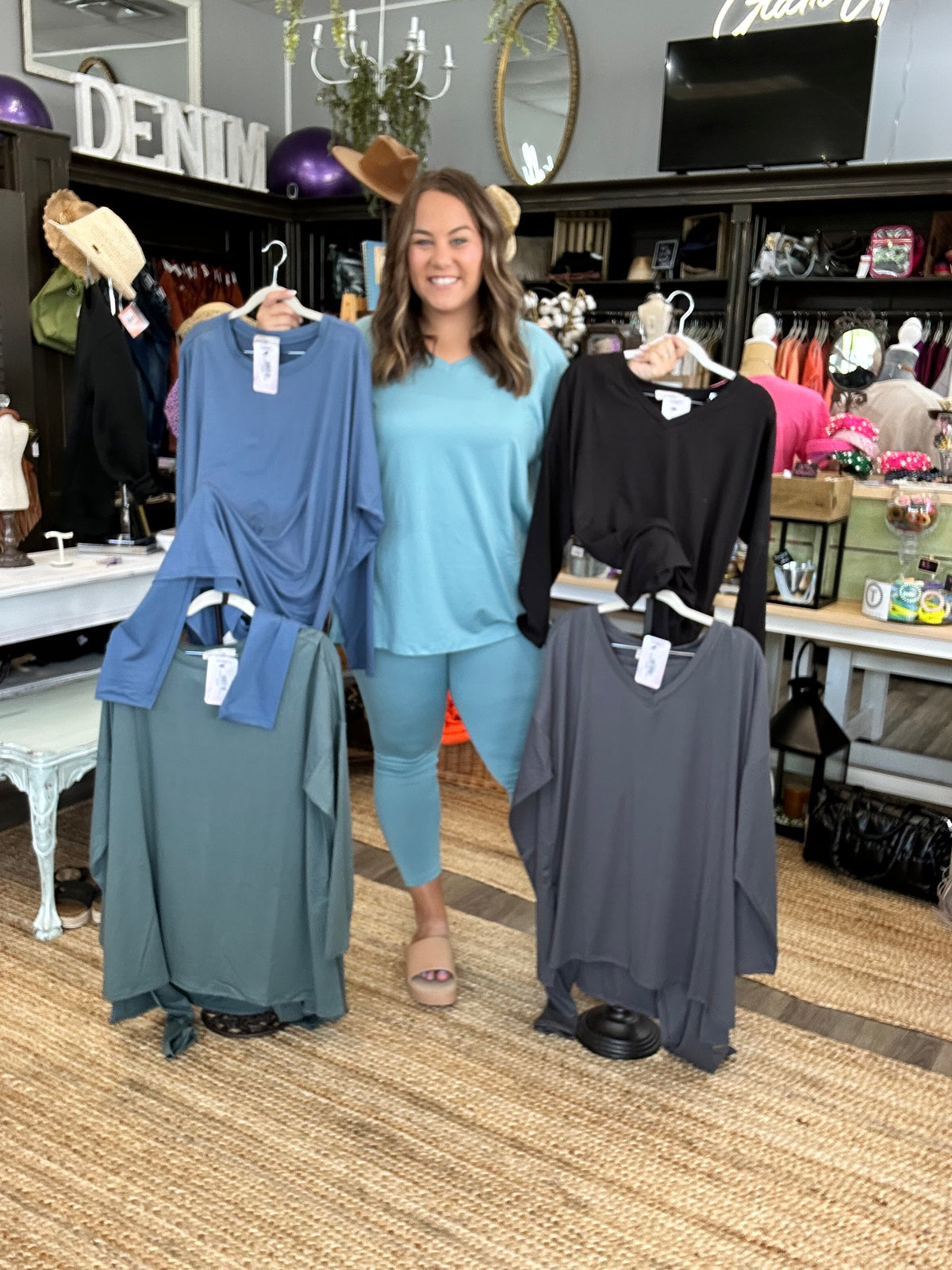 Carla Plus Leggings Set