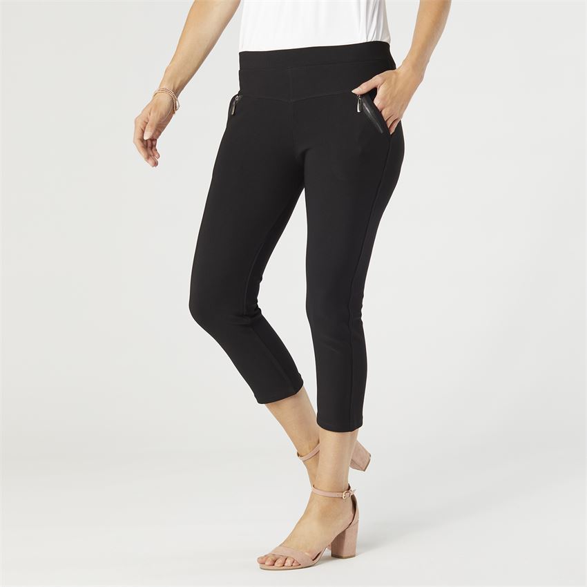 Coco Pull on Capris in Black