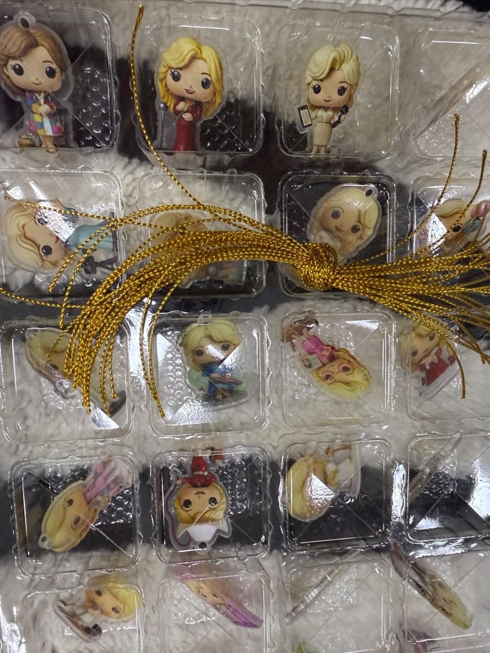 Dolly Ornaments Advent Calendar