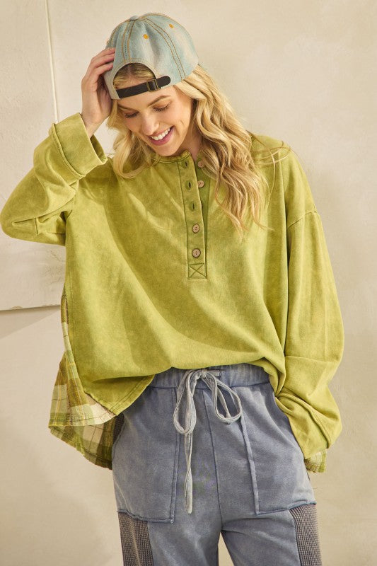 Moss &amp; Meadow Plaid Pullover