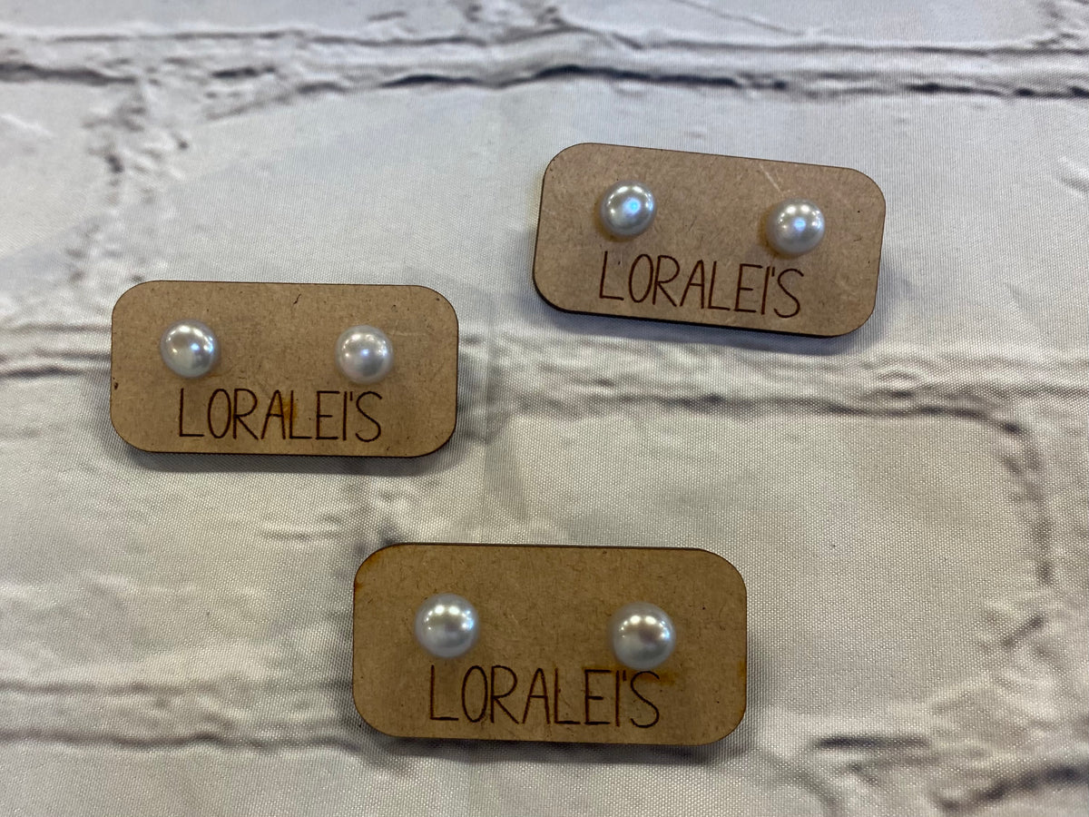 Flat Back Pearl Earring